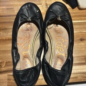 Sam Edelman black ballet flats 
Size 8.5